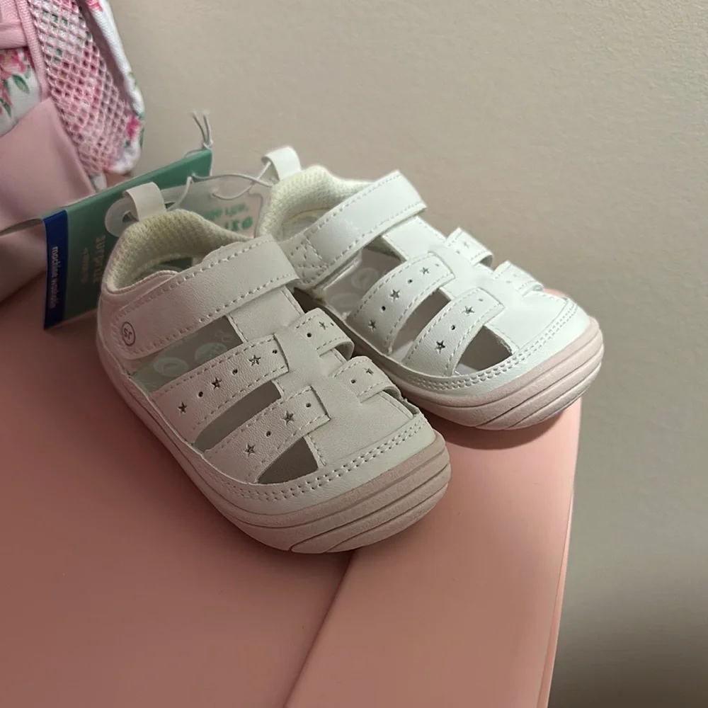 Stride Rite White Sandals with Velcro Closure - Picture 7 of 7